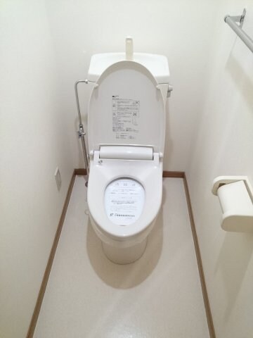 物件内観写真11　(トイレ)