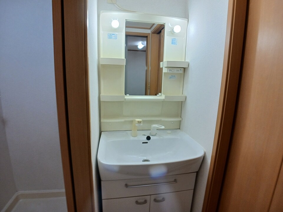 物件内観写真7　(収納)