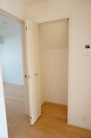 物件内観写真10　(収納)