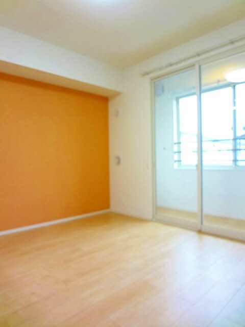 物件内観写真5　(居室・リビング)