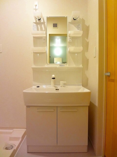 物件内観写真9　(洗面所)