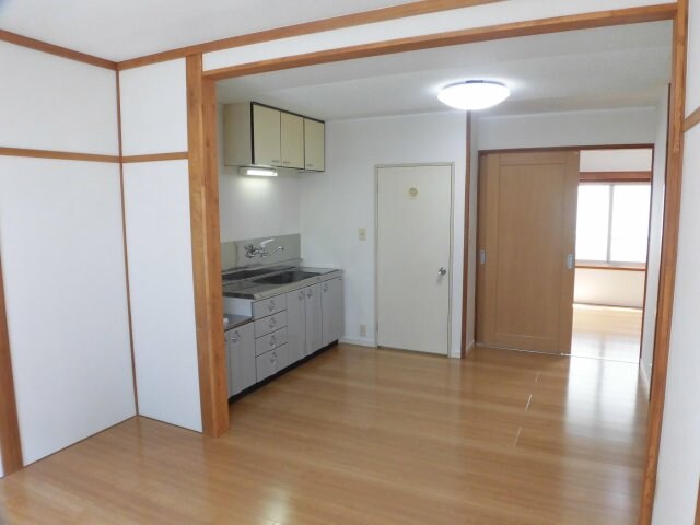 物件内観写真7　(きれいな内装です)