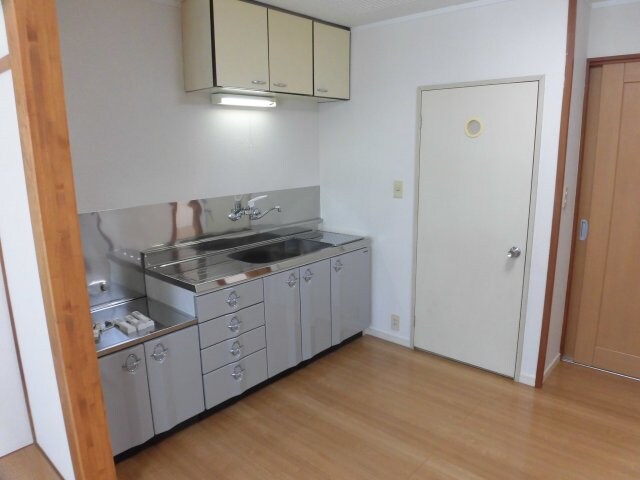 物件内観写真9　(キッチンでお料理をお楽しみください)