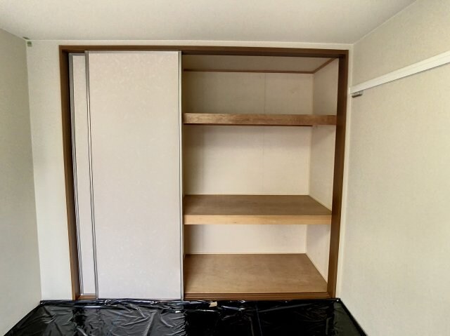 物件内観写真6　(収納があります)