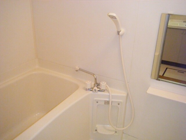 物件内観写真8　(居室・リビング)