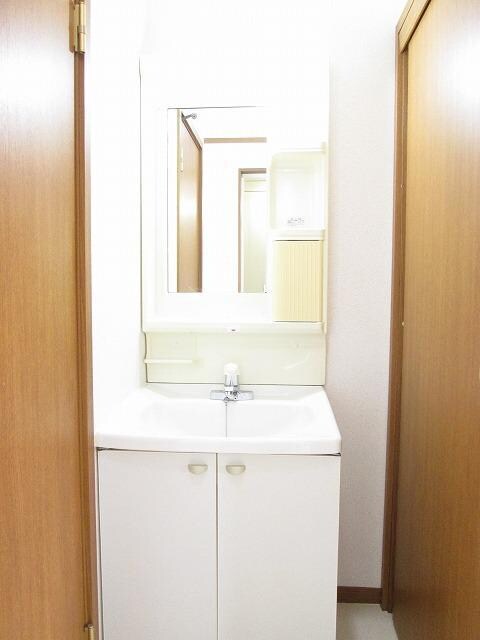 物件内観写真7　(洗面所)