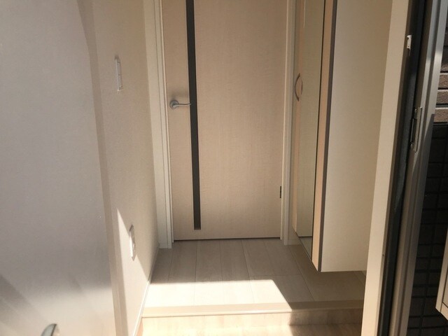 物件内観写真14　(玄関(イメージ))