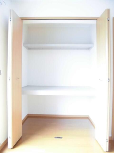 物件内観写真9　(収納)