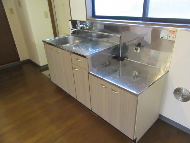 物件内観写真3　(きれいなキッチンです)