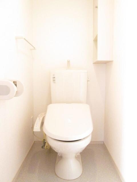 物件内観写真8　(トイレ)