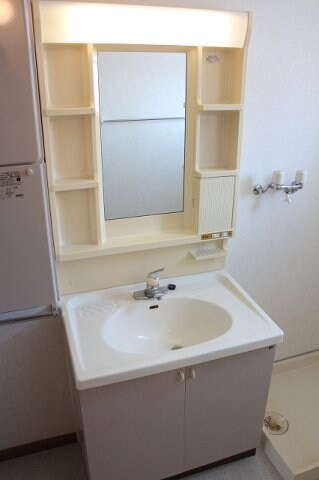 物件内観写真9　(洗面所)