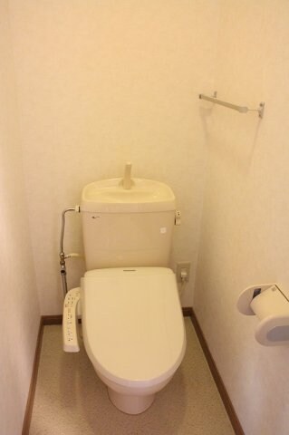 物件内観写真10　(トイレ)