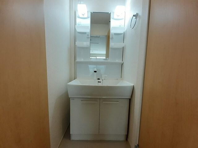 物件内観写真7　(洗面所)