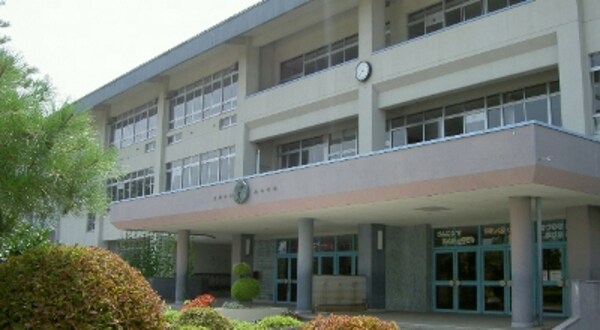 周辺環境(山形市立西小学校 1732m)