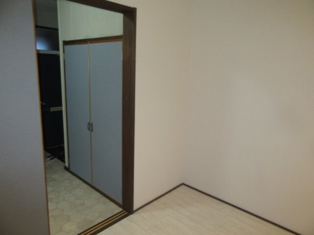 物件内観写真17　(収納スペース豊富です)