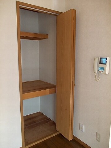 物件内観写真9　(収納)