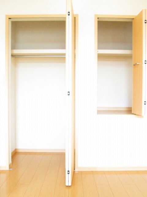 物件内観写真10　(収納)