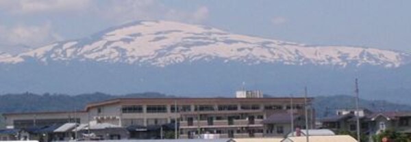 周辺環境(山形市立金井中学校 1424m)