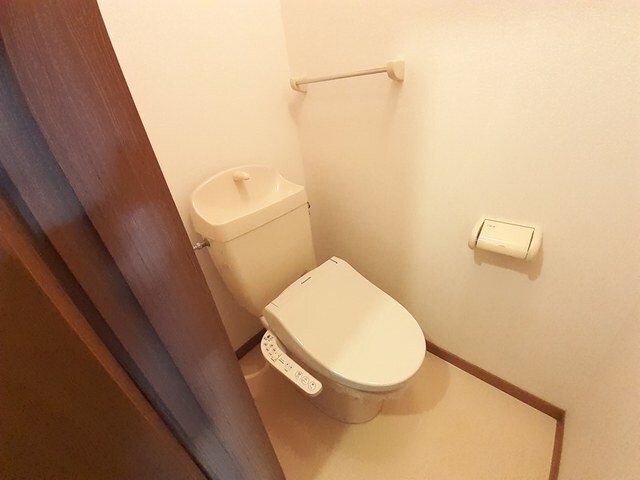 物件内観写真8　(トイレ)