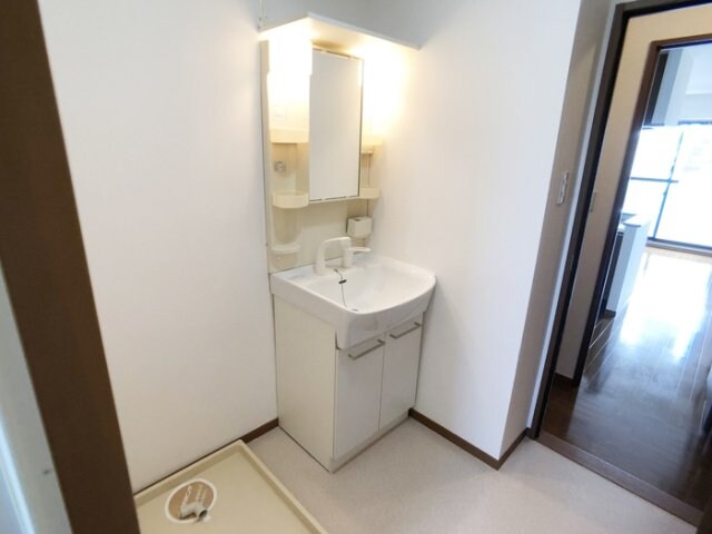 物件内観写真8　(洗面所)