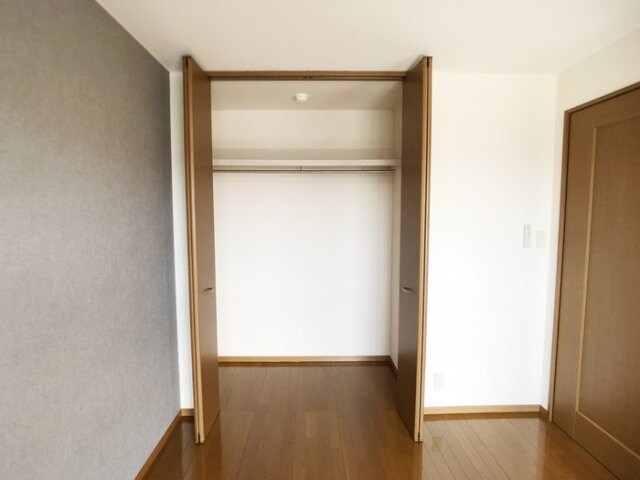 物件内観写真10　(収納)