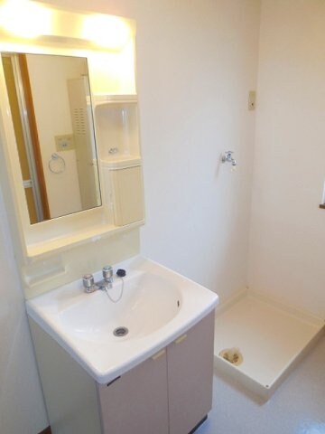 物件内観写真8　(洗面所)