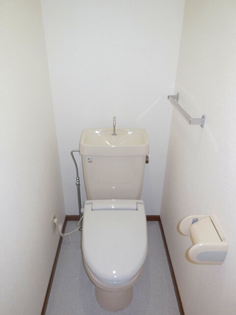 物件内観写真9　(トイレ)