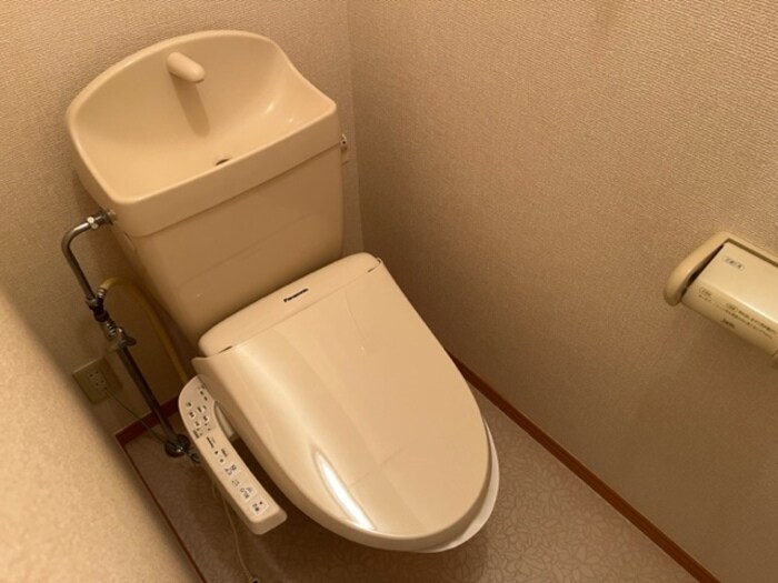 物件内観写真9　(トイレ)