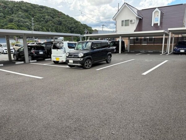 駐車場(駐車場)