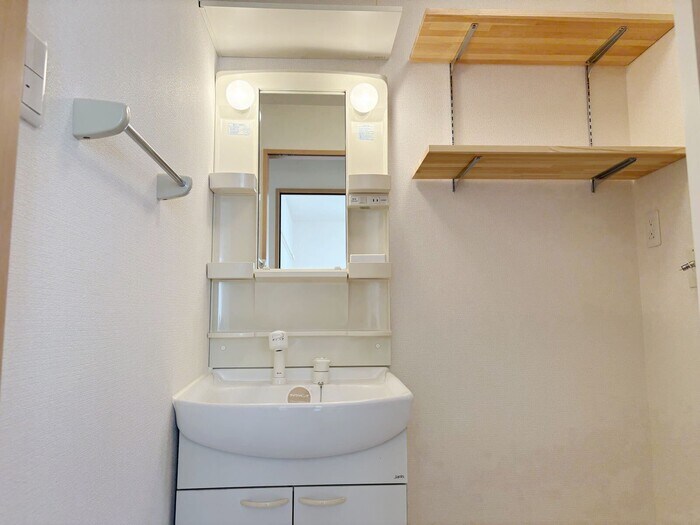 物件内観写真7　(洗面所)