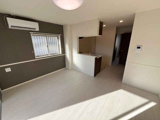 物件内観写真4　(リビング(イメージ))