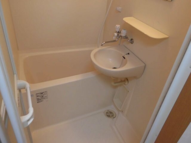 物件内観写真5　(サンプル写真です)