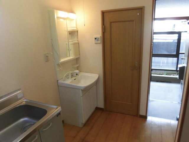 物件内観写真4　(きれいなキッチンです)