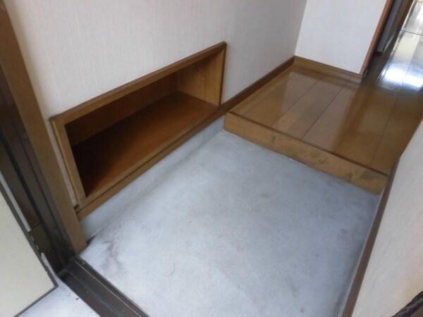 玄関(シンプルで使いやすい玄関です)
