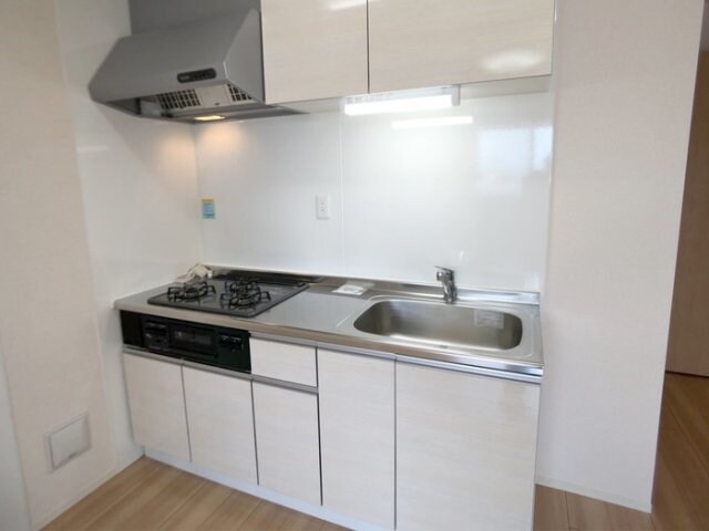 物件内観写真5　(システムキッチン)