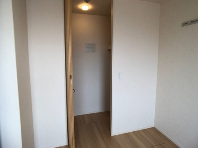 物件内観写真10　(クローゼット)
