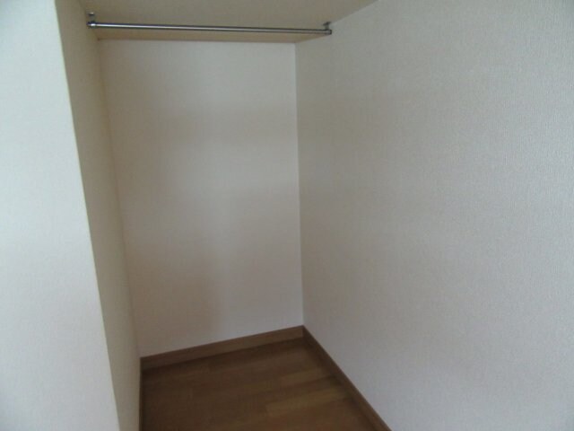 物件内観写真8　(十分な収納スペースがあります)