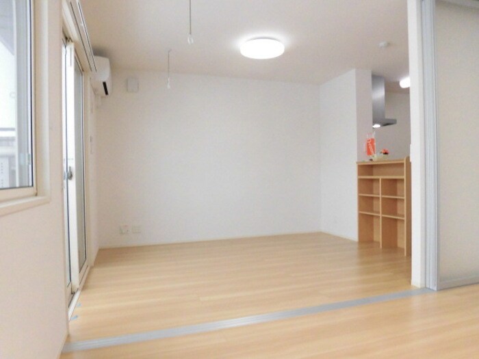 物件内観写真2　(ＬＤＫ)