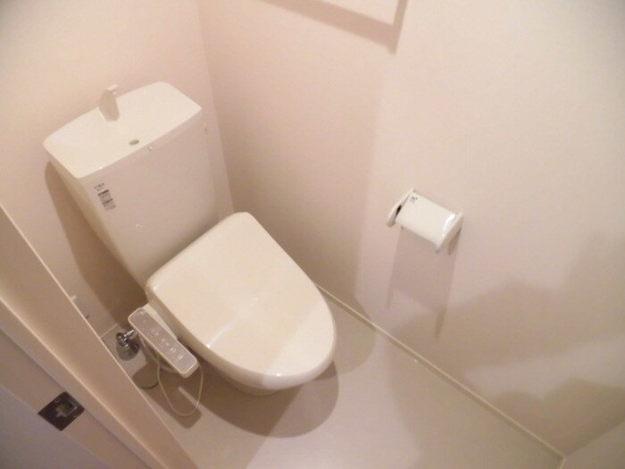 物件内観写真7　(ウォシュレット付♪)