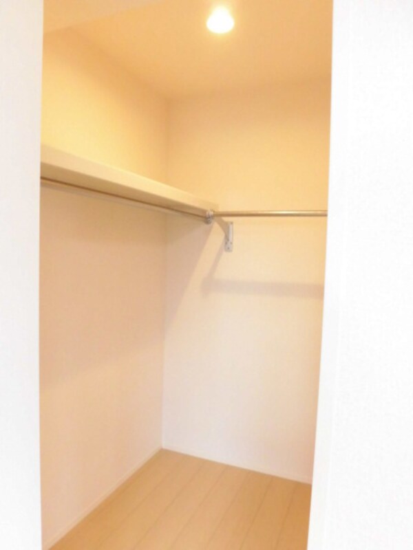 収納(大容量ウォークインクローゼット！)