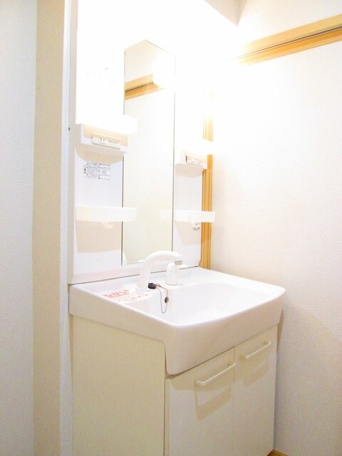 物件内観写真7　(洗面所)