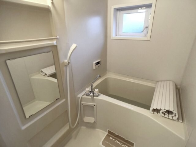 物件内観写真4　(浴室)
