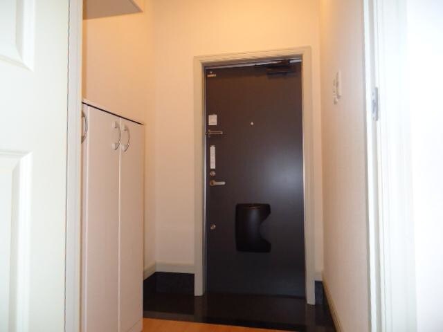 物件内観写真6　(玄関(イメージ))