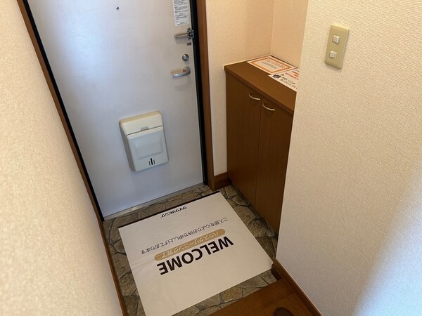 玄関(玄関)