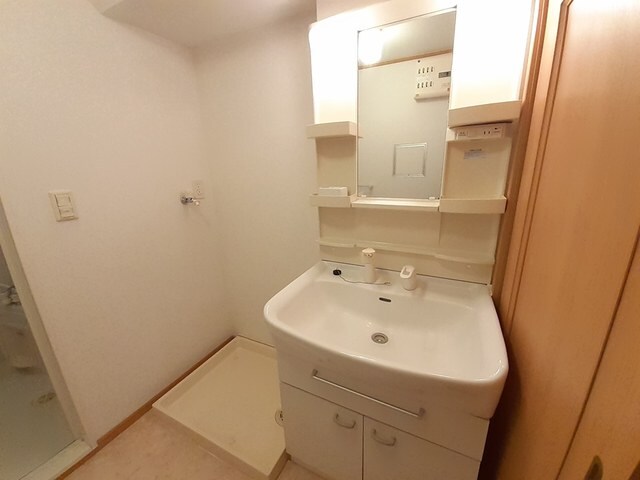 物件内観写真7　(洗面所)