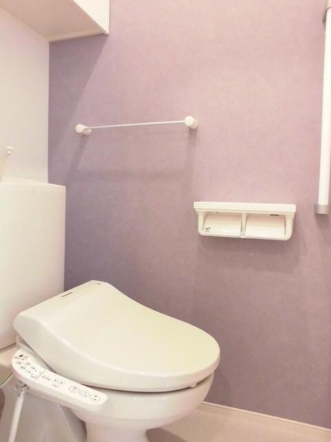 物件内観写真8　(トイレ)