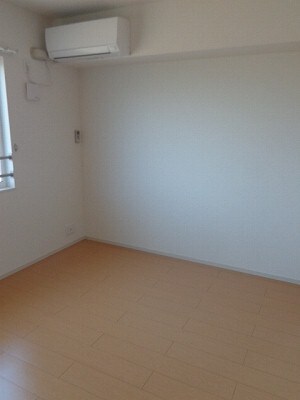 物件内観写真9　(居室・リビング)