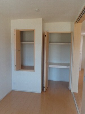 物件内観写真10　(収納)