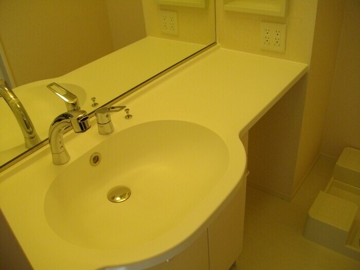 物件内観写真7　(洗髪洗面化粧台)