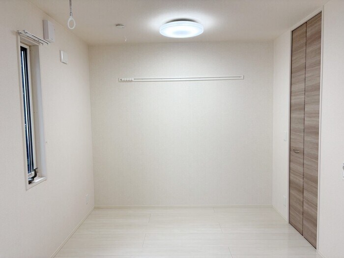 物件内観写真6　(洋室)